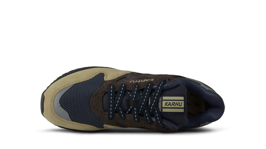 karhu legacy 96 – pale olive green chocolate torte comfortable