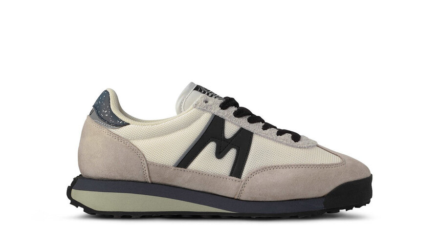 karhu mestari silver lining jet black non-slip sneaker