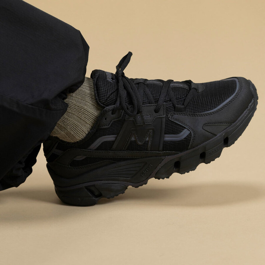 karhu super fulcrum black black - lifestyle sneakers